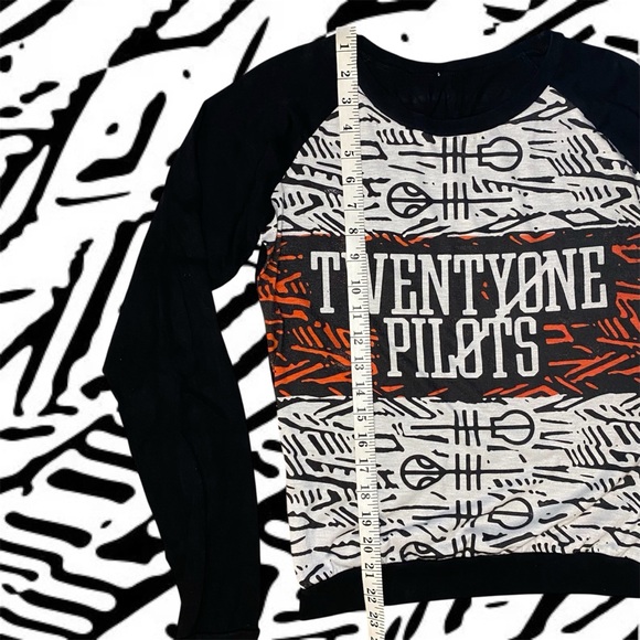 Twenty One Pilots | Blurryface Era Long Sleeve Shirt - Picture 6 of 8